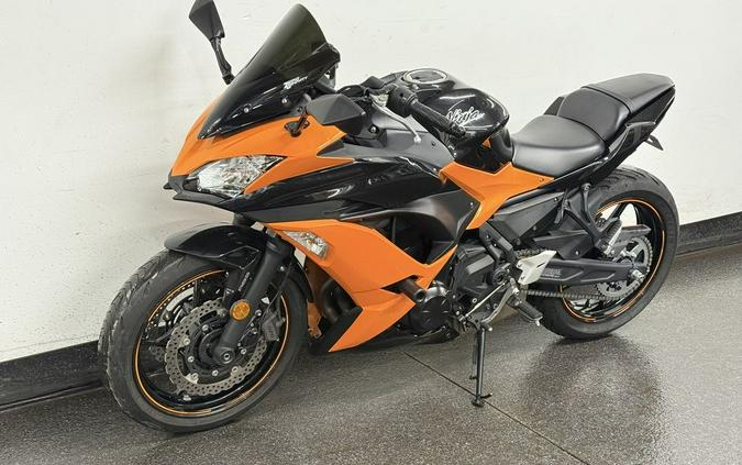2019 Kawasaki Ninja® 650 ABS Candy Orange/Metallic Spark Black
