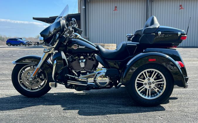 FLHTCUTG 2023 Tri Glide Ultra
