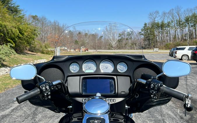 FLHTCUTG 2023 Tri Glide Ultra