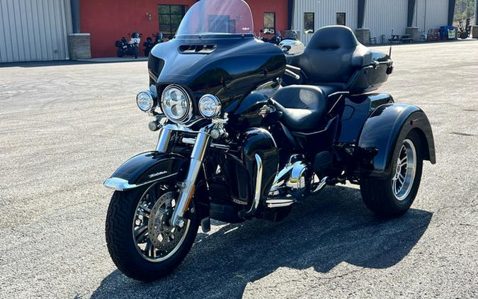 2023 Harley-Davidson FLHTCUTG - Tri Glide Ultra