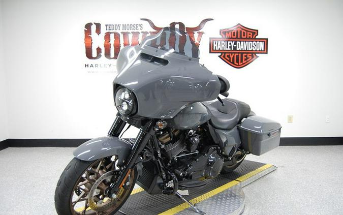 2022 Harley-Davidson Street Glide FLHXST - ST