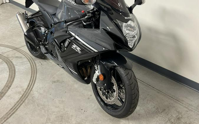 2025 Suzuki GSX-R600 (GSX-R600M5)