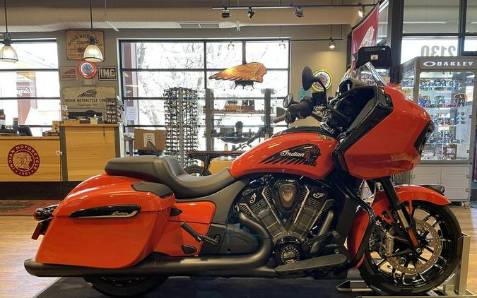 2024 Indian Motorcycle® Challenger® Dark Horse® Icon Sunset Orange