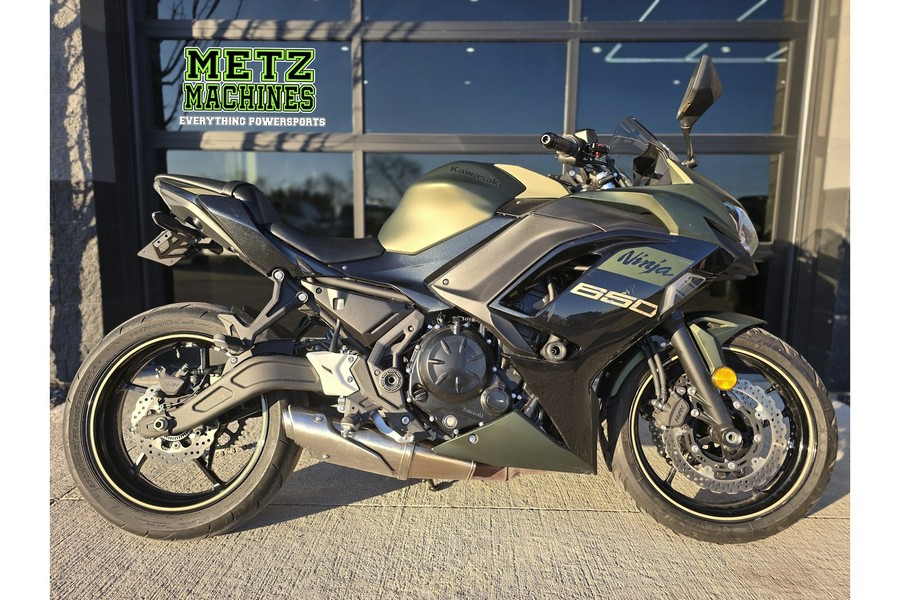 2024 Kawasaki Ninja® 650 Base