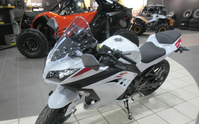 2026 KAWASAKI NINJA 300 ABS