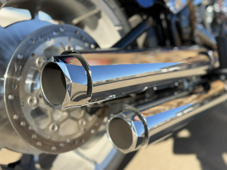 2025 Harley-Davidson® Fat Boy® Blue Burst