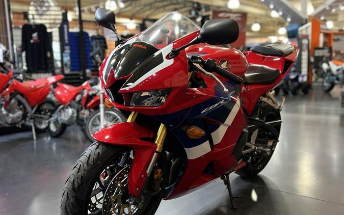 2024 Honda CBR600RR ABS