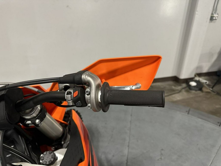 2025 KTM XC 300