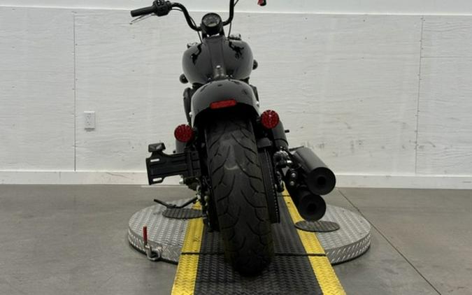 2022 Indian Chief Bobber ABS Black Metallic