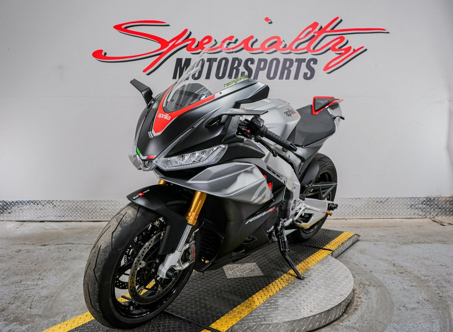 2022 Aprilia RSV4 1100