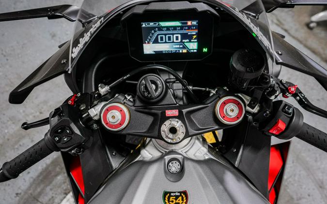 2022 Aprilia RSV4 1100