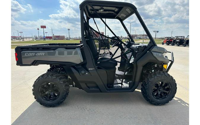 2024 Can-Am Defender XT HD7