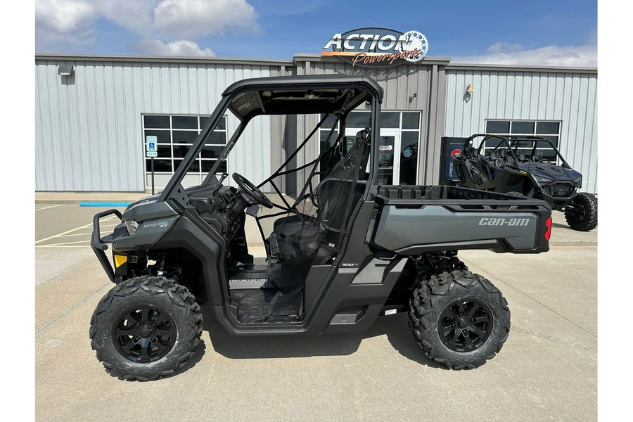 2024 Can-Am Defender XT HD7