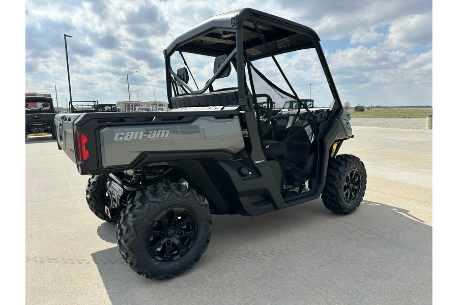 2024 Can-Am Defender XT HD7