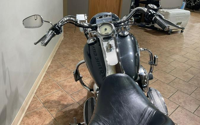2005 Harley-Davidson® Road King® Custom Black Pearl