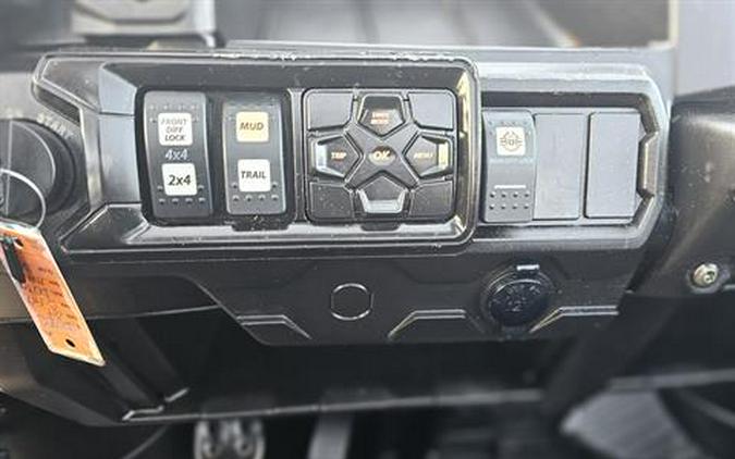 2024 Can-Am Defender MAX X MR With Half-Doors