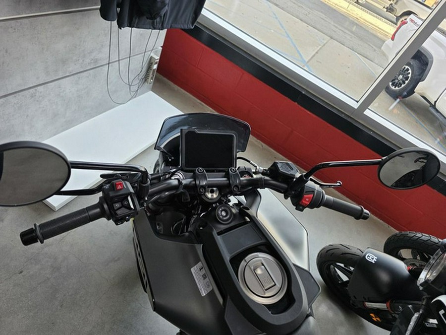 2024 Husqvarna SVARTPILEN 401