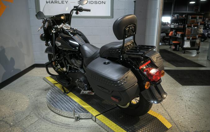 2023 Harley-Davidson Softail Heritage Classic Cruiser FLHCS
