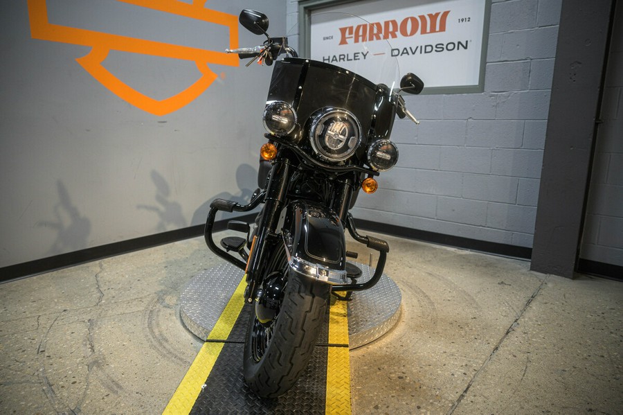 2023 Harley-Davidson Softail Heritage Classic Cruiser FLHCS