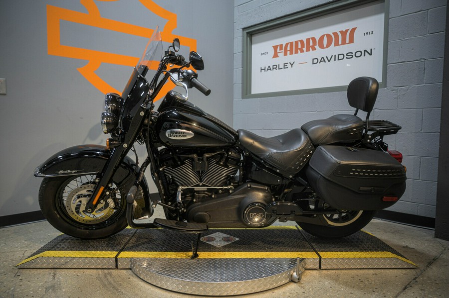 2023 Harley-Davidson Softail Heritage Classic Cruiser FLHCS