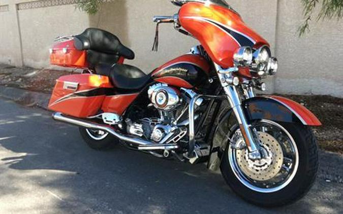 2004 Harley-Davidson FLHTCSE Screamin' Eagle® Electra Glide®