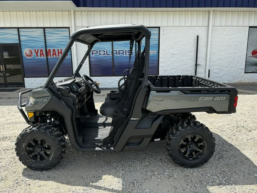 2024 Can-Am™ Defender XT HD9