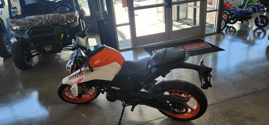 2024 KTM 250 Duke