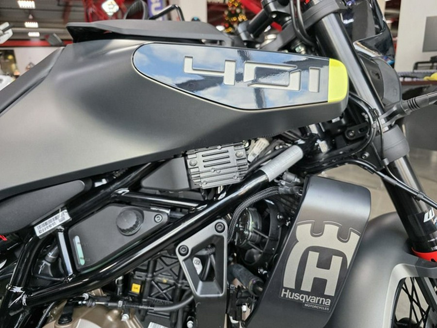 2024 Husqvarna SVARTPILEN 401