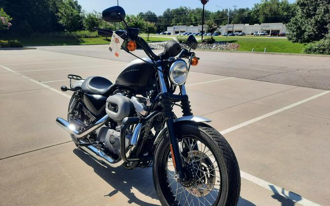 2009 Harley-Davidson® Nightster™ Brilliant Silver Denim & Black Denim
