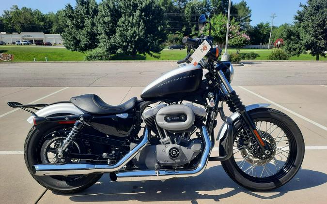 2009 Harley-Davidson® Nightster™ Brilliant Silver Denim & Black Denim