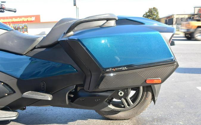 2024 Can-Am® SPYDER RT