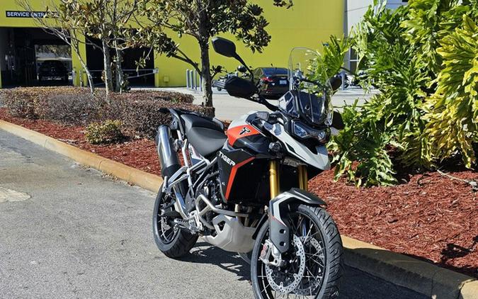 2024 Triumph Tiger 900 Rally Pro Ash Grey / Intense Orange