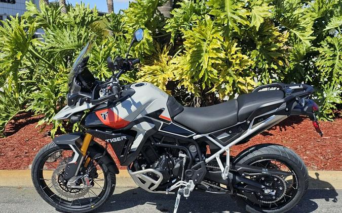 2024 Triumph Tiger 900 Rally Pro Ash Grey / Intense Orange