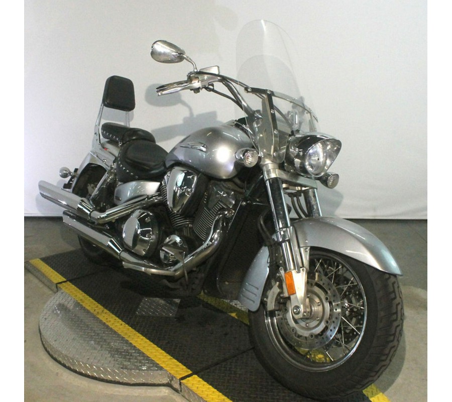 2006 Honda® VTX™ 1800S Spec 2