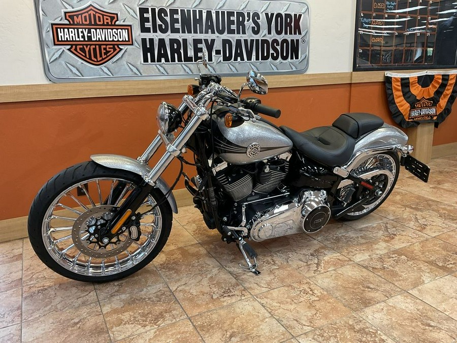 2015 Harley-Davidson® FXSB - Softail® Breakout®