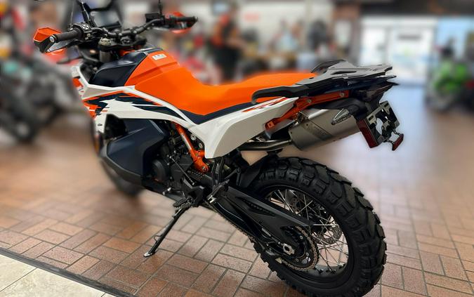 2025 KTM 890 ADVENTURE R
