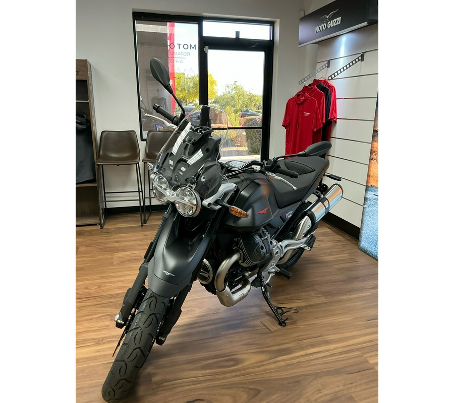 2025 Moto Guzzi V85 Strada