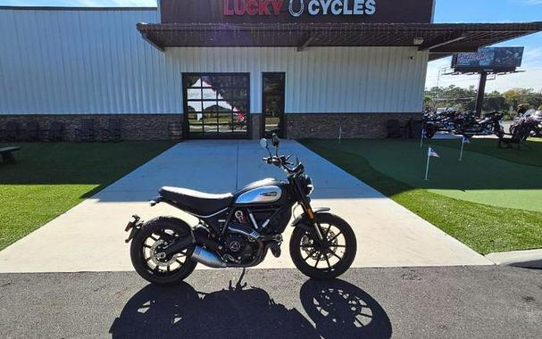 2021 Ducati SCR800 Icon Scramble