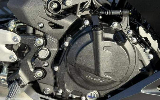 2026 Kawasaki Ninja® 500 ABS Metallic Flat Spark Black