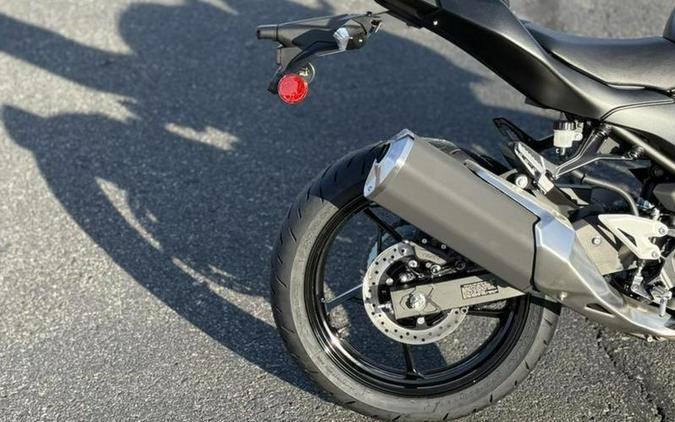 2026 Kawasaki Ninja® 500 ABS Metallic Flat Spark Black