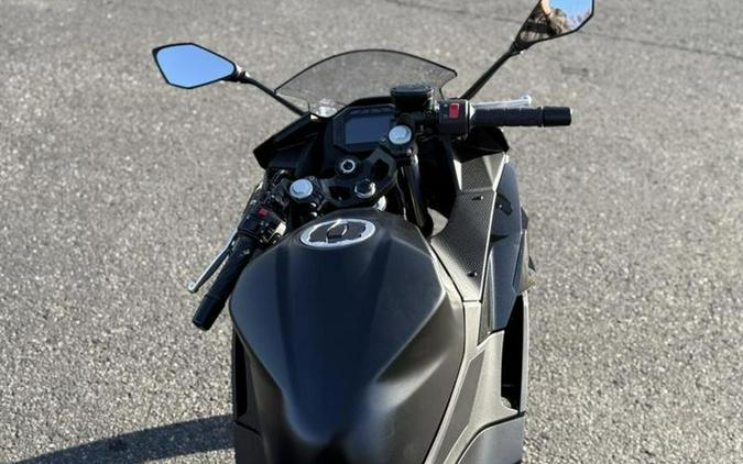 2026 Kawasaki Ninja® 500 ABS Metallic Flat Spark Black