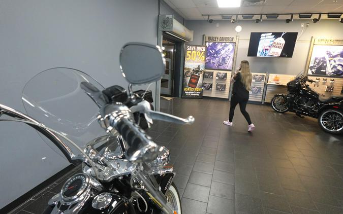 2018 Harley-Davidson Deluxe FLDE