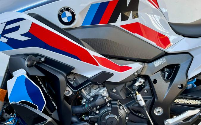 2026 BMW M1000XR