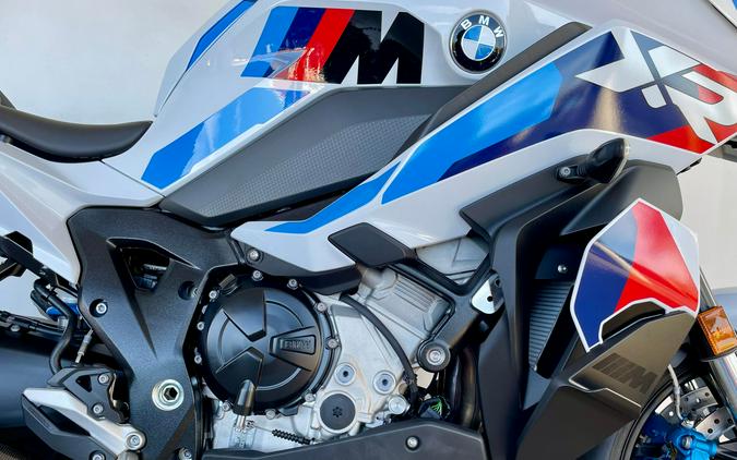 2026 BMW M1000XR