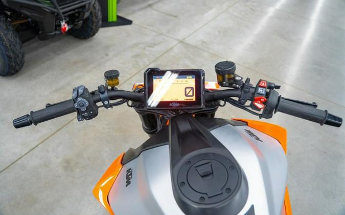 2023 KTM 1290 Super Duke R Evo