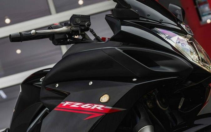 2009 Yamaha FZ 6 R