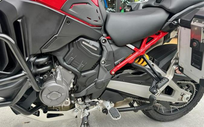 2023 Ducati Multistrada V4 Rally Ducati Red