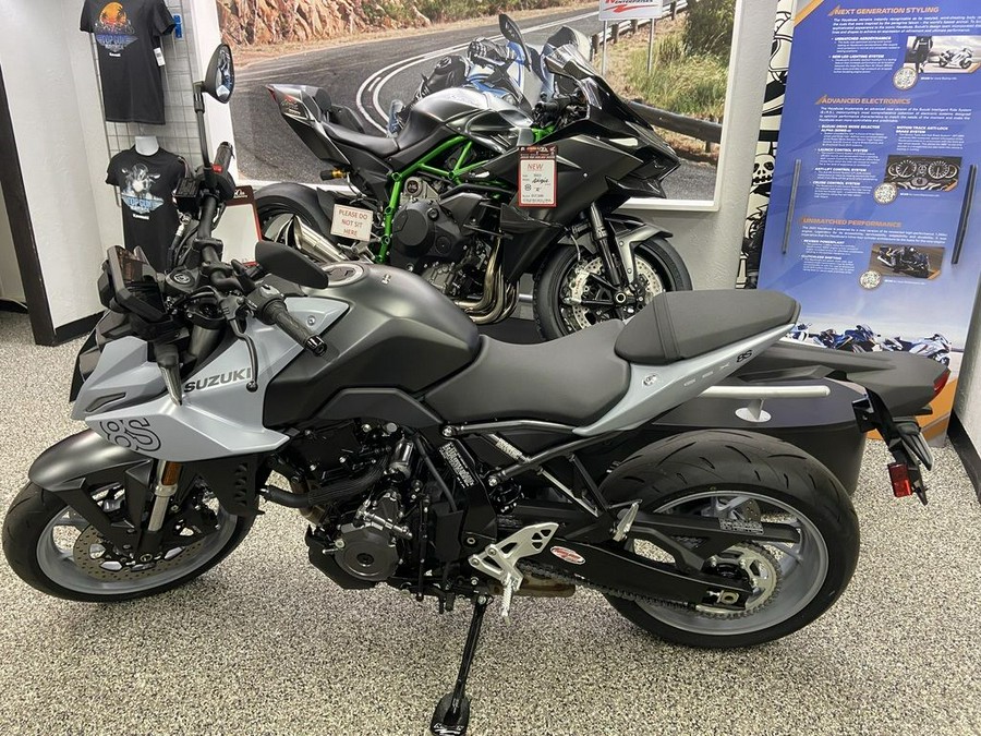 2024 Suzuki GSX 8S