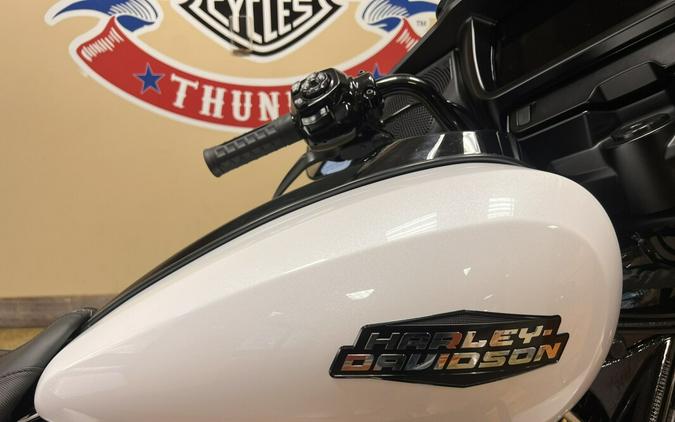 Used 2024 Harley-Davidson Street Glide Grand American Touring Motorcycle For Sale Near Memphis, TN