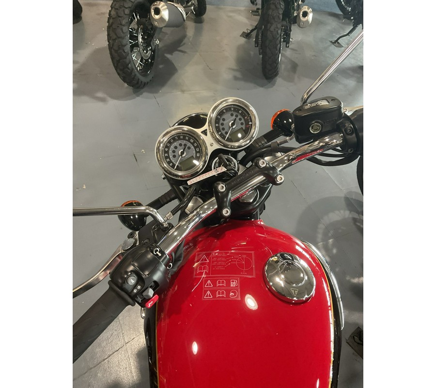 2026 Triumph Bonneville T100